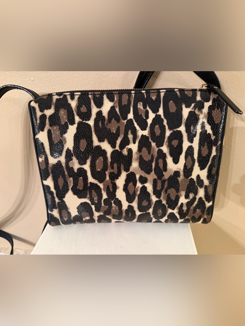 Kate Spade Shore Street Margareta / Tinie Leopard Crossbody Bag EUC - Picture 3 of 16
